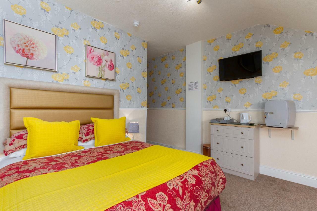 Valentine Lodge Over 21 Adult Couples Only Blackpool Exteriör bild
