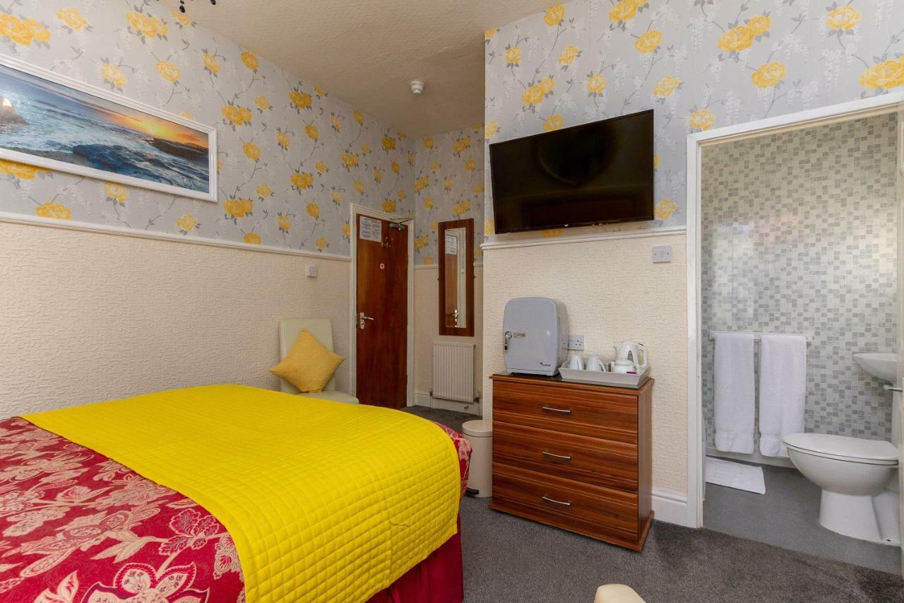 Valentine Lodge Over 21 Adult Couples Only Blackpool Exteriör bild