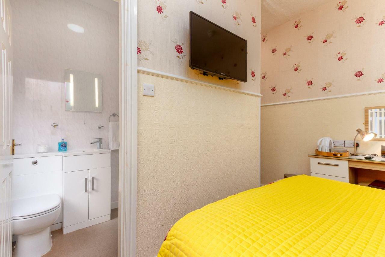 Valentine Lodge Over 21 Adult Couples Only Blackpool Exteriör bild